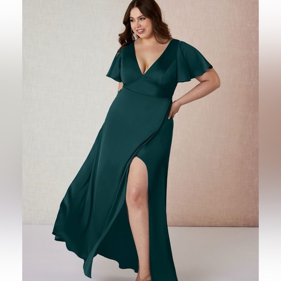 Did meet the return deadline for Azazie. - Picture 3 of 8